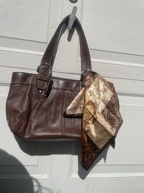 Coach bag Brown Leather Tote Bag with Accent patchwork silk scarf